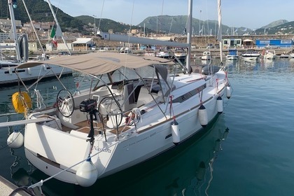 Noleggio Barca a vela JEANNEAU SUN ODYSSEY 449 Salerno