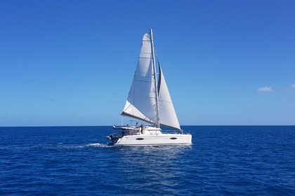Rental Catamaran Fountaine Pajot Helia 44 Bora Bora