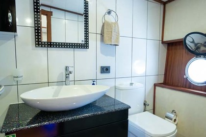 NEVRA QUEEN  CHARTER