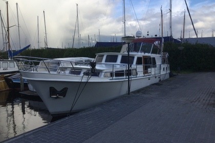 Verhuur Motorboot Helmers kruizer 1480 Heeg