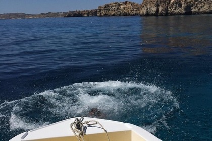 7 hours in paradise on the Scorpion speedboat open boat
