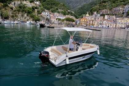 Hire Boat without licence  Cetara charter Saver 18.5 Cetara