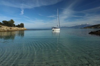 BlueWater cruiser with skipper/instructor