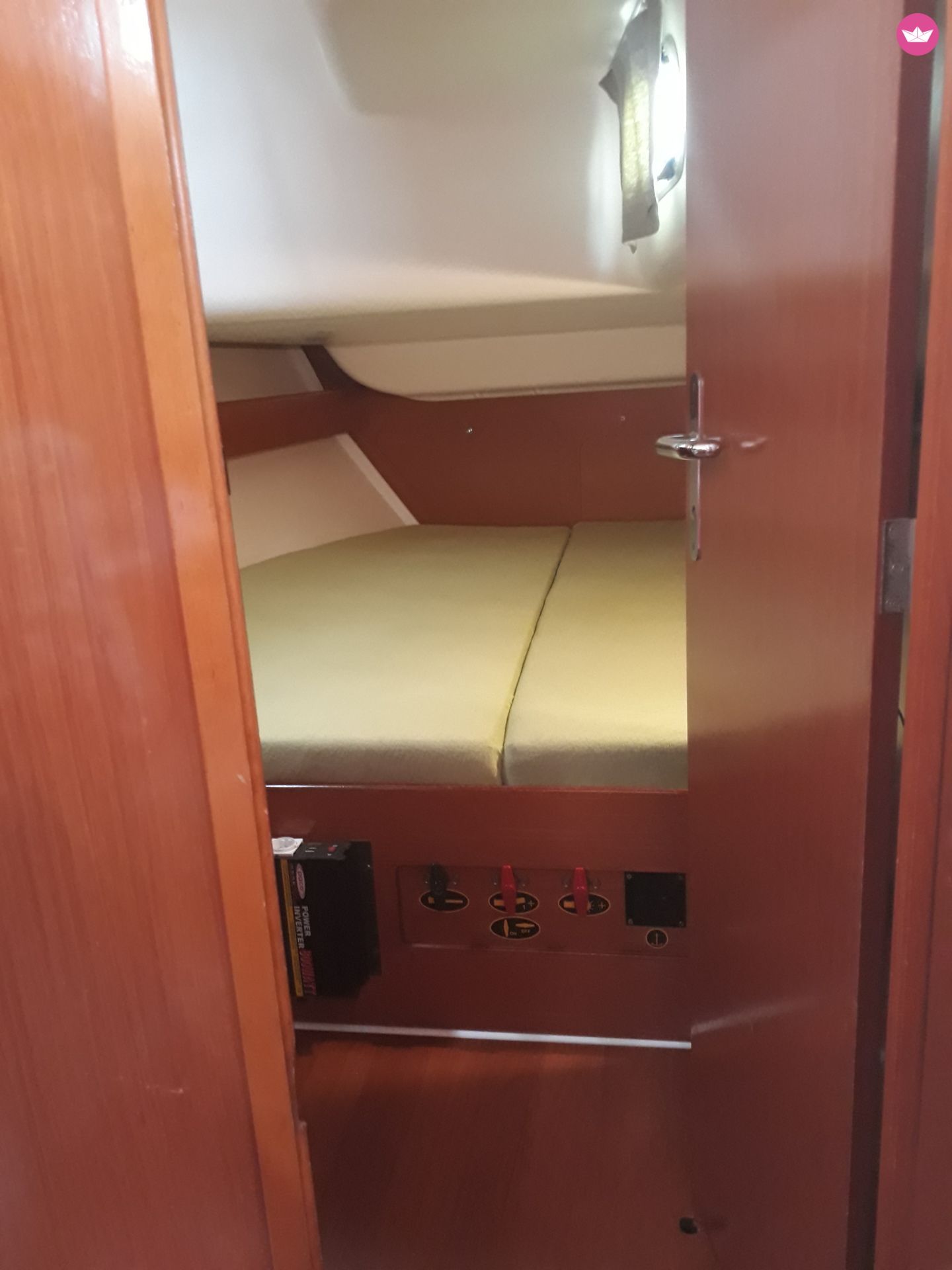 Rental sailboat in Athens  