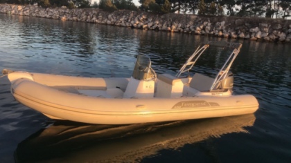 Alquiler Neumática  Capelli Capelli Tempest 650 Marsella