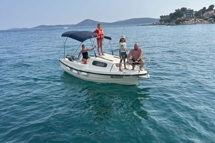 Rental Boat without license  Mlaka sport Adria 500 Vodice