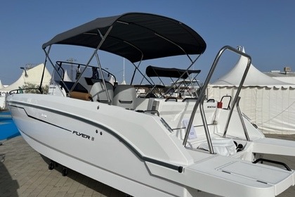 Charter Motorboat Beneteau FLYER 8 SPACEDECK Lepe