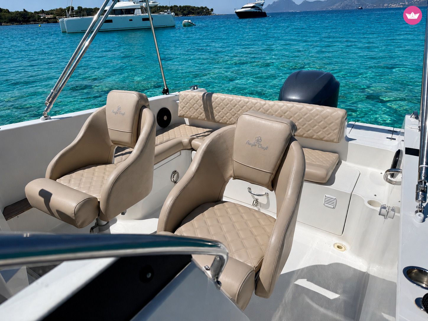 Bateau à moteur Pacific Craft 730 Sun Cruiser 225cv 4