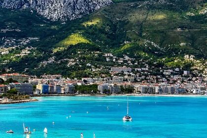 Location Catamaran Lagoon Lagoon 42 Menton