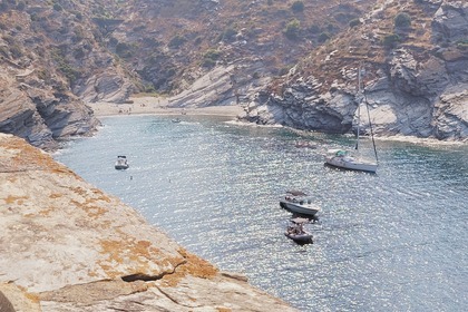 OCEANIS 430 - Безопасная и Комфортная Лодка