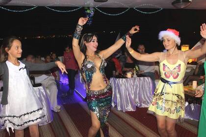 **Fantasia Dinner Cruise & Party – Sharm El Sheikh**