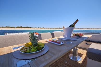 Fjord 44 JODELLY - 8 horas de chárter para 11 personas - Ibiza y Formentera