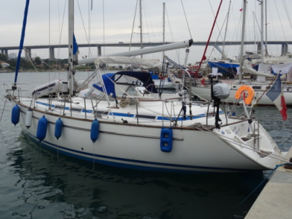 Charter Sailboat Bavaria Bavaria 38 Martigues