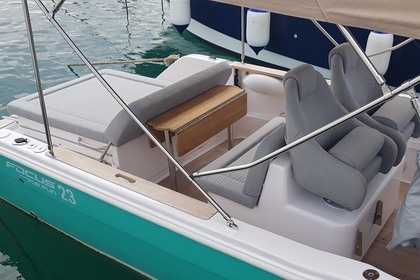 Focus 23 SunnDeck Deluxe