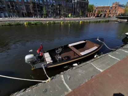 Charter Motorboat Beenakkervlet Vlet Amsterdam