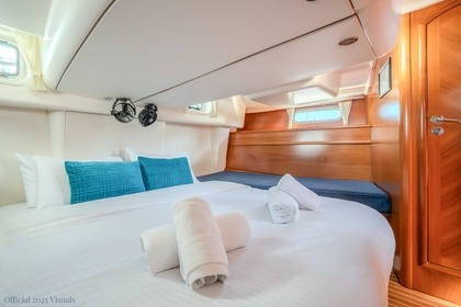 Charter Sailboat Jeanneau Sun Odyssey 54 Ds Lefkada