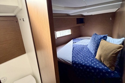 Charter Sailboat Bénéteau Oceanis 51.1 - 5 + 1 cab. Primošten