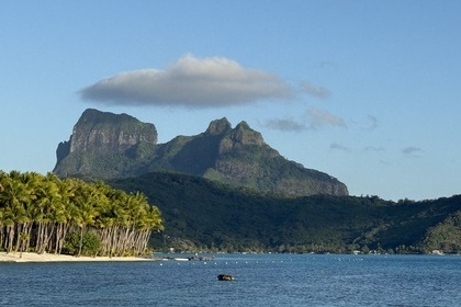 Catamaran, Private rooms & Showers, All Included