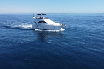 Charter Motor yacht DOQUEVE MAJESTIC 420 San Pedro del Pinatar