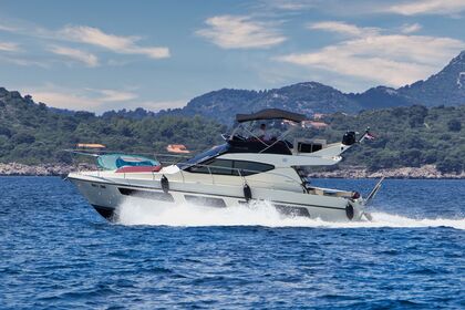 Hire Motorboat Ferretti 43 FLY Dubrovnik