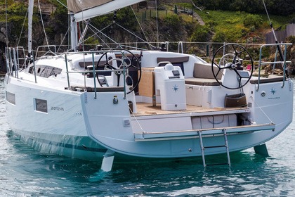 rent yacht greece islands