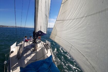 Charter Sailboat Beneteau First 32 Lisbon