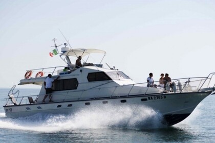 Charter Motorboat Della Pasqua fly deck 15 mt La Spezia