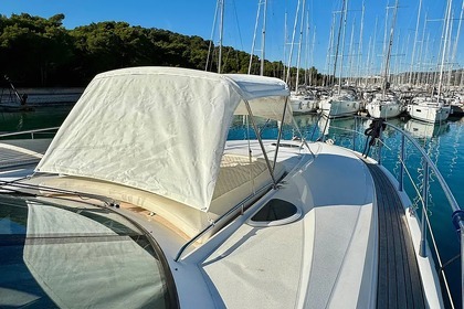 Hyra båt Motorbåt Sunseeker Portofino 53 Split