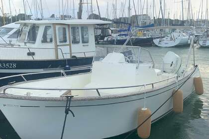 Rental Motorboat Rhéa Marine RHEA 23 OPEN La Rochelle