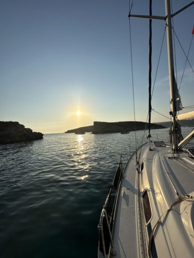 Valletta Sailboat Bavaria Cruiser 42 alt tag text