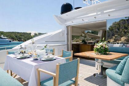 ALL IN – Sunseeker Predator 82 (Refit 2026)