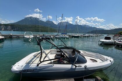 Miete Motorboot Four Winns 210 Saint-Jorioz