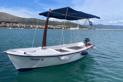 Charter Boat without licence  Pasara Elan Trogir