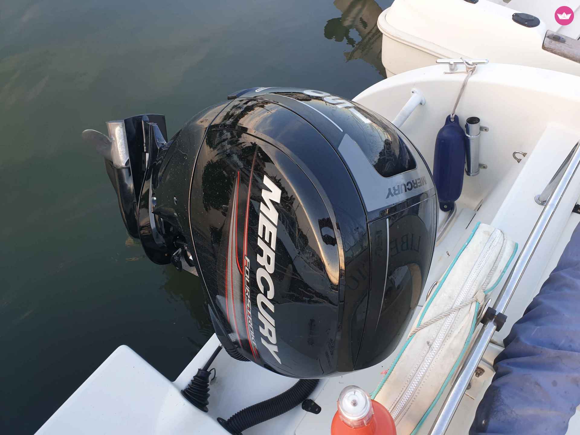 Rental motorboat in Hyères  