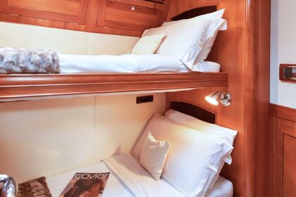 90ft Centreboard Sloop DARK STAR OF LONDON