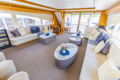 Location Yacht à moteur Ultra Luxury Great Service Dubaï