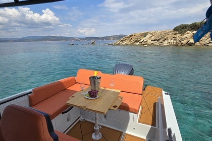 Aquaholic Protagon 25