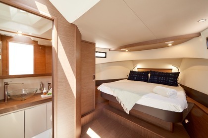 Premium Solaris 44 Open