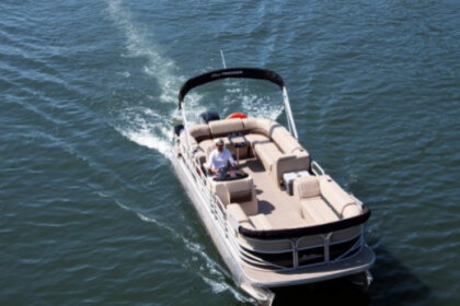 Hire Motorboat Pontoon Boat Suntracker Party Barge 24XP3 Paris