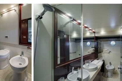 Luxury AMBER for Weekly Cruise