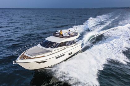 Miete Motorboot Ferretti Ferretti 450 Marina Lav