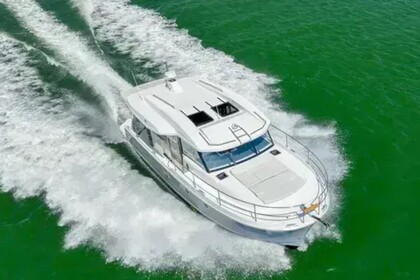 Charter Motorboat Beneteau Swift 41 Lymington