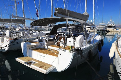 Charter Sailboat Hanse Yachts Hanse 418 - 3 cab. Kaštela
