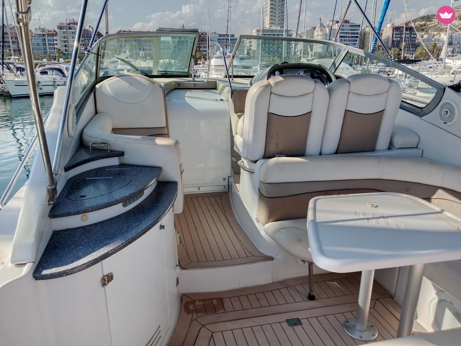 Bateau à moteur Four Winns 318 200cv 3