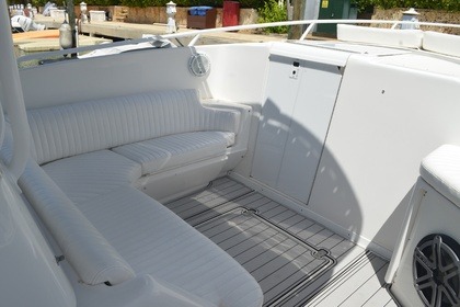 Location Bateau à moteur INTREPID 36 La Romana