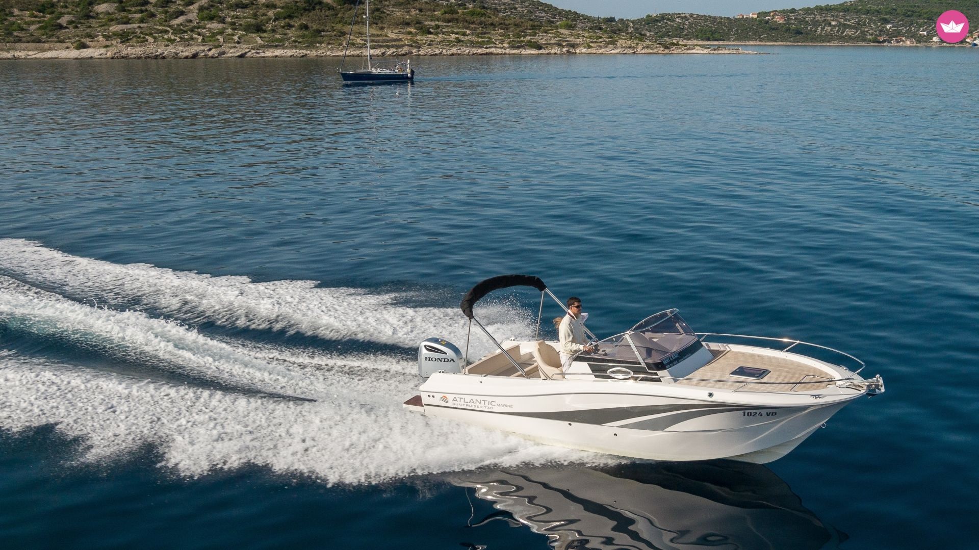 Bateau à moteur Atlantic 730 Sun Cruiser 250cv 5