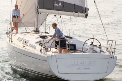 Alquila esta goleta de 3 camarotes para disfrutar