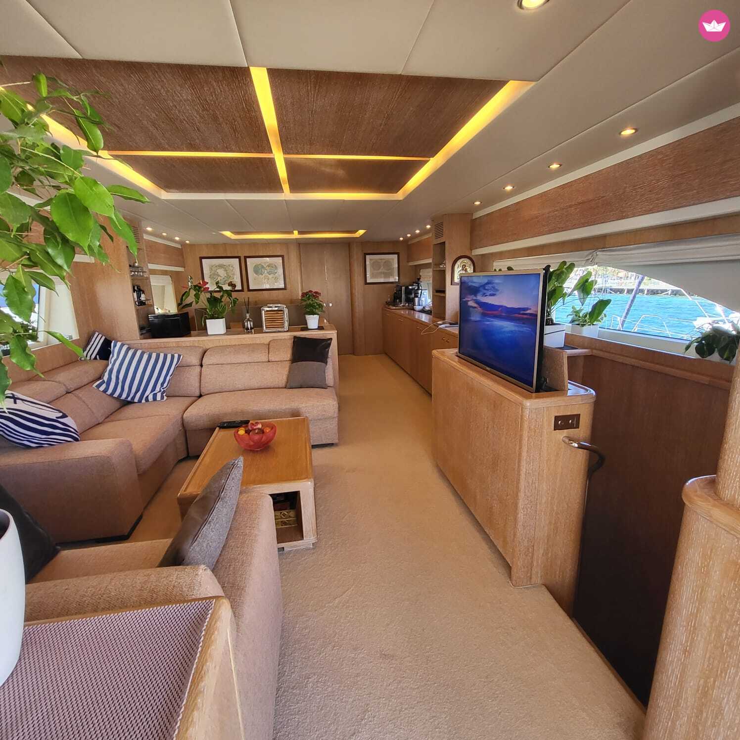 Bateau à moteur Amer 86 1100cv 3