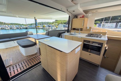 Hyra båt Katamaran Fountaine Pajot Fountaine Pajot New 41 Quatuor 4 Pula