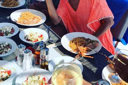 Luxury Catamaran Experience in Mykonos: Lagoon 400s2 (2016)